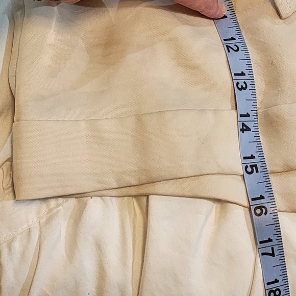 Express tan super high rise shortie shorts Size 6 - Picture 11 of 16